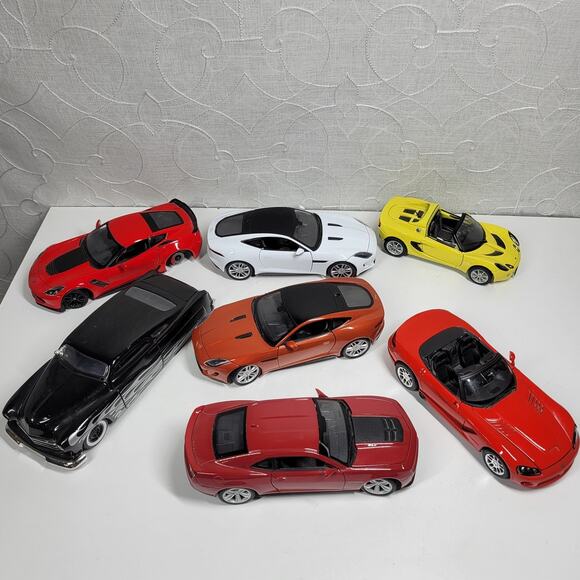 Vtg Lot of 7 pieces Mini Toys Vehicles Die Cast Car Mixed Assorted Collectibles - Picture 1 of 13